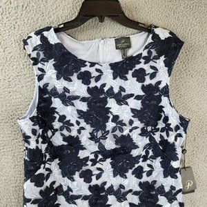 Adrianna Papell Woman's dress Blue & White Floral Size 6